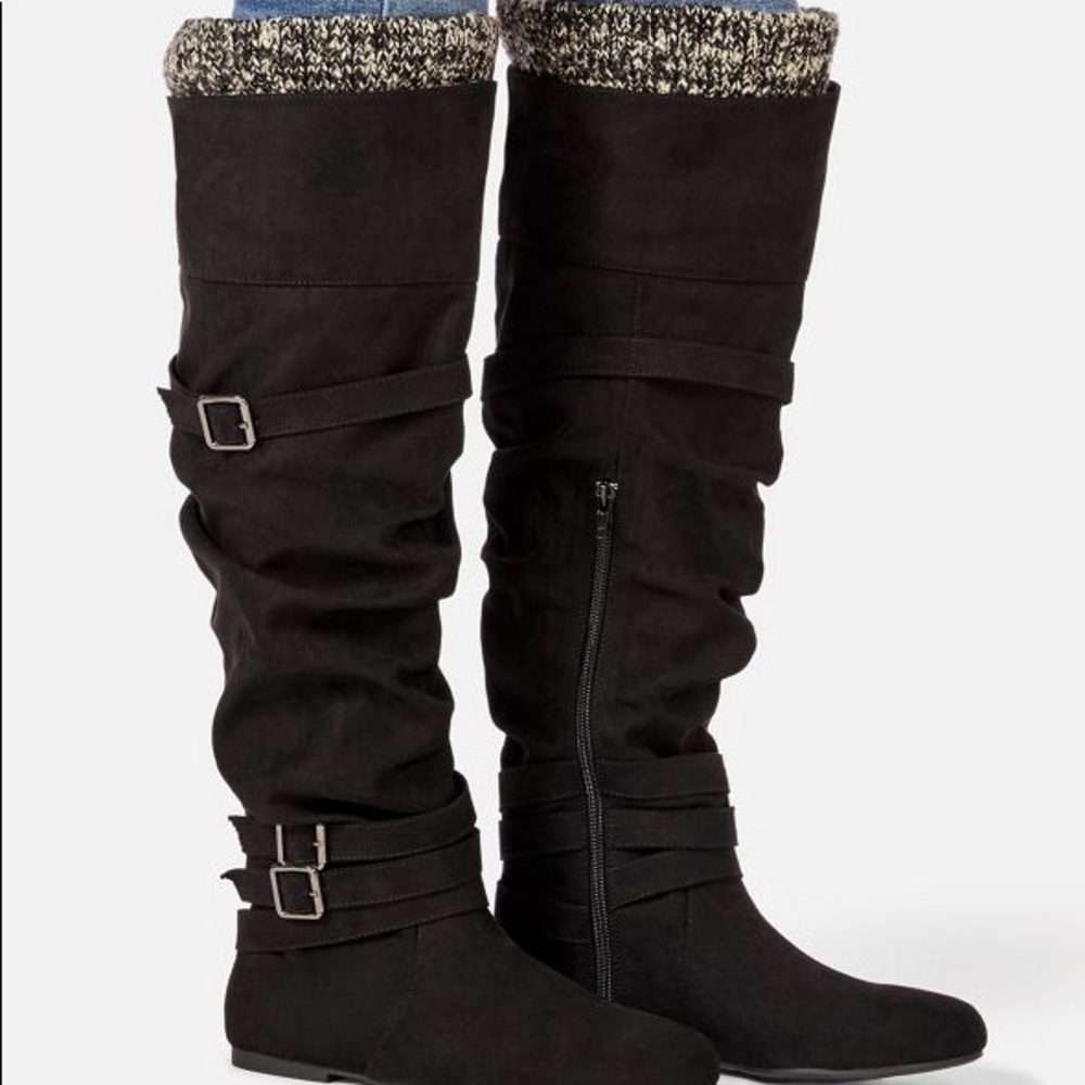 Over the knee sweater cuff